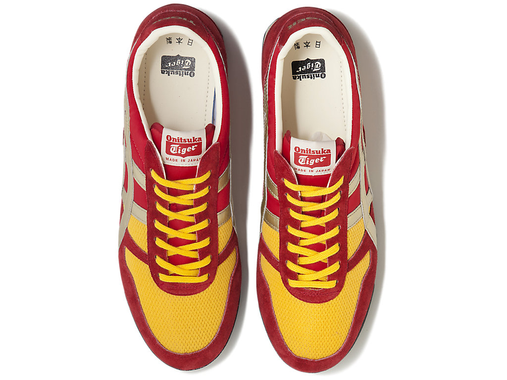 Men's Onitsuka Tiger Ultimate 81® Nm Shoes Classic Red/Pure Gold | 90765GAWQ