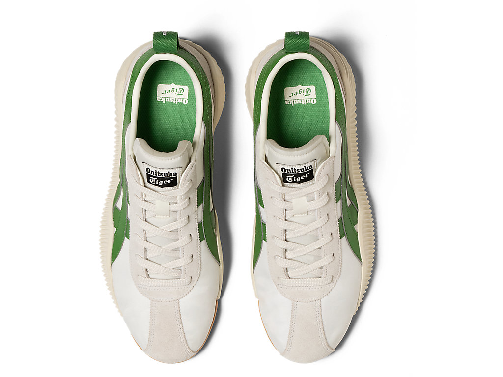 Women's Onitsuka Tiger Acromount Shoes Cream/Spinach Green | 67801CEZM